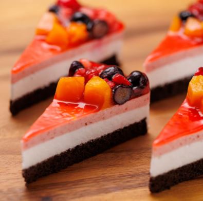 1,740円税込 (6個セットで発送）ベリーベリーケーキ（ブラック）