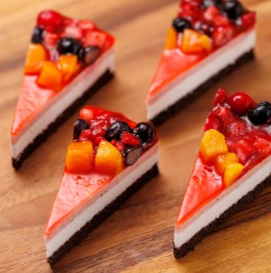 1,740円税込 (6個セットで発送）ベリーベリーケーキ（ブラック）
