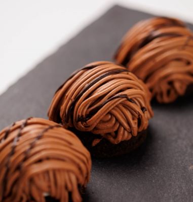 1,390円税込 (4個セットで発送）生チョコのモンブラン